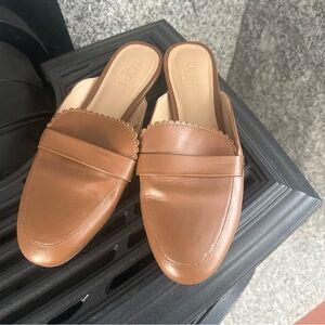 LOFT Women's Tan Mules